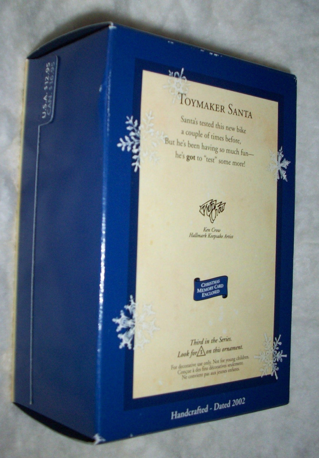 Santa Ornament Z833850
