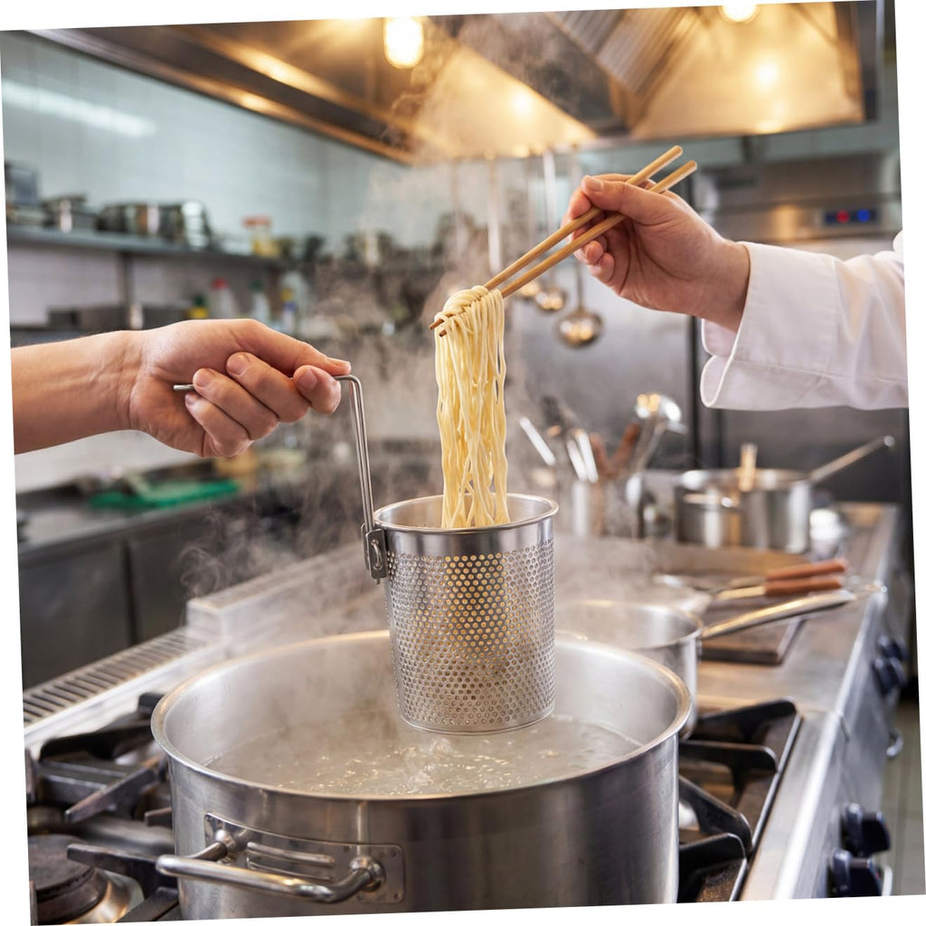 Stainless Steel Noodle Sieve with Handle N51494