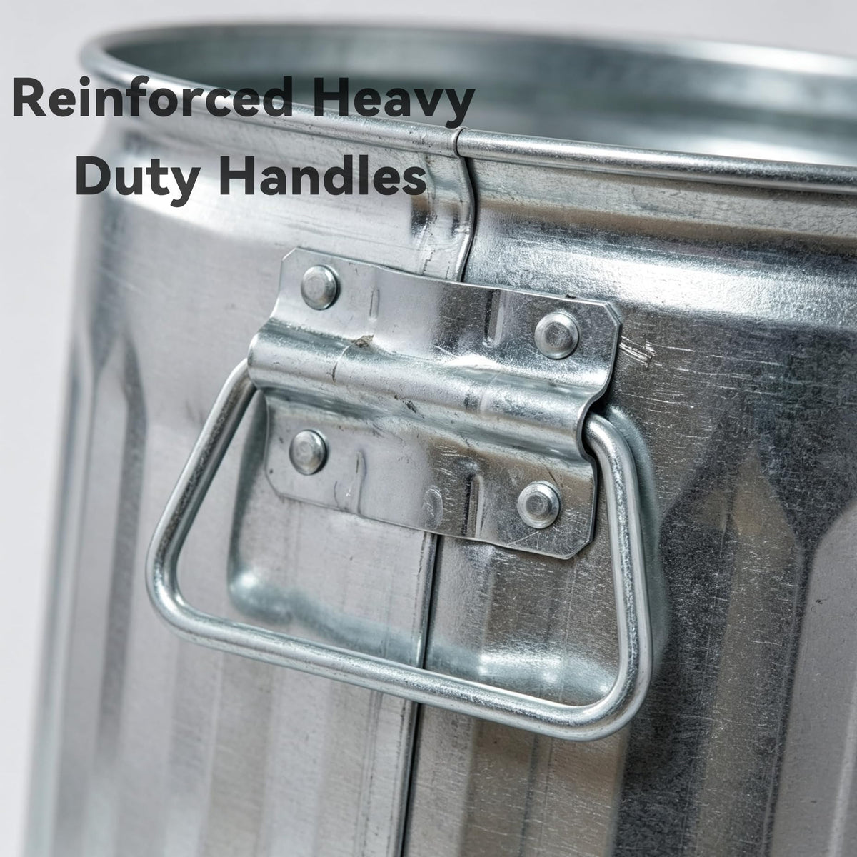31 Gallon Heavy Duty Galvanized Metal Trash Can with Lid E946125
