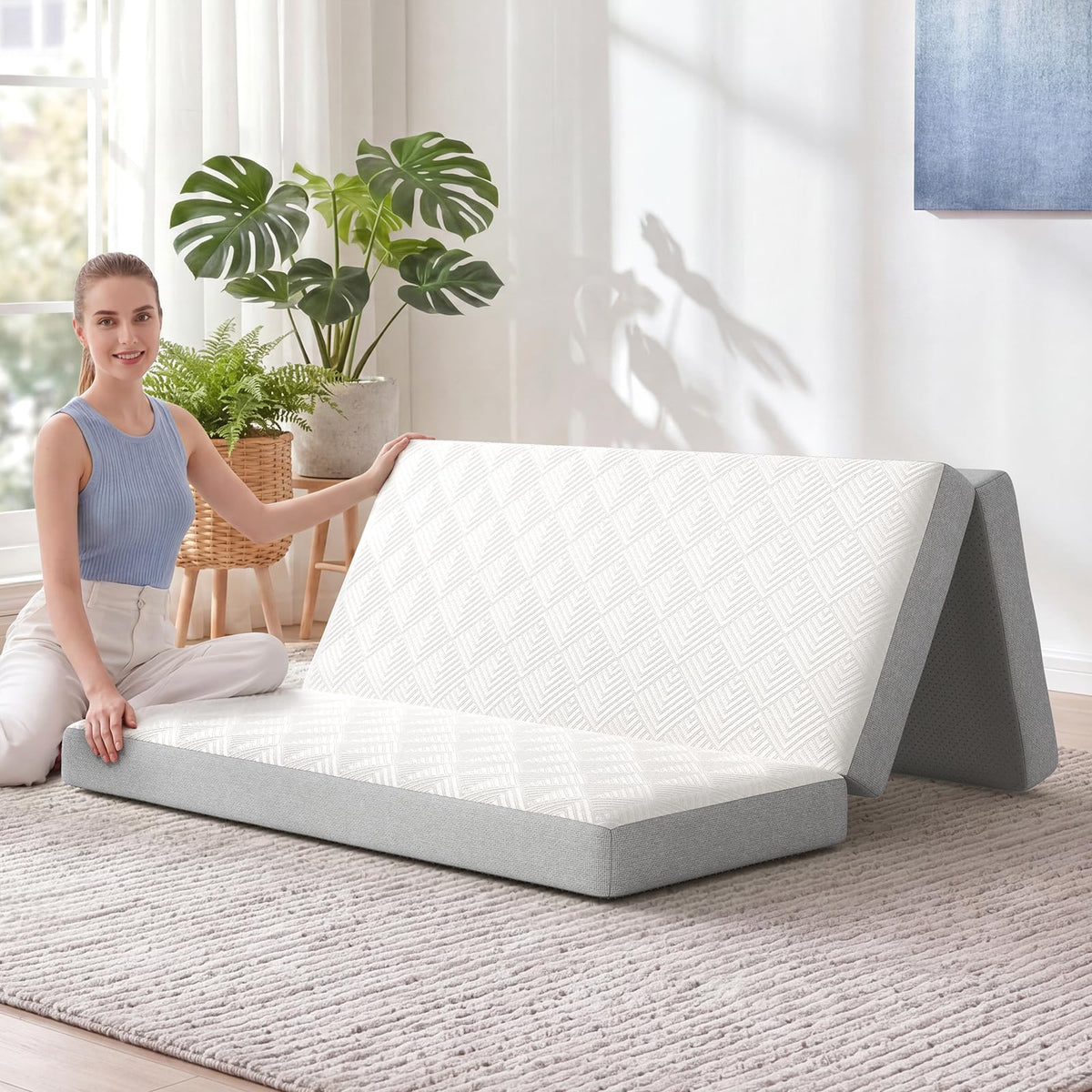 Queen 4 Inch Foldable Memory Foam Mattress R573592